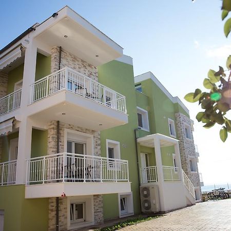 Eco Green Living Toroni Exterior photo
